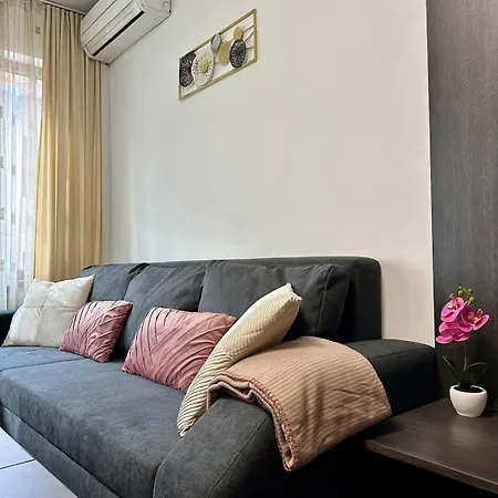 Home2host بانسكو